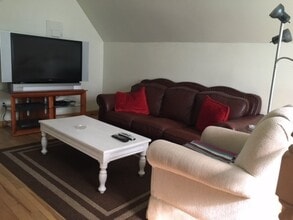 Building Photo - $975 - 1 Bedroom 1 Bathroom Furnished Apartment in Cullowhee, Very Close to WCU