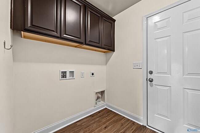 Building Photo - 130 Tybee Dr