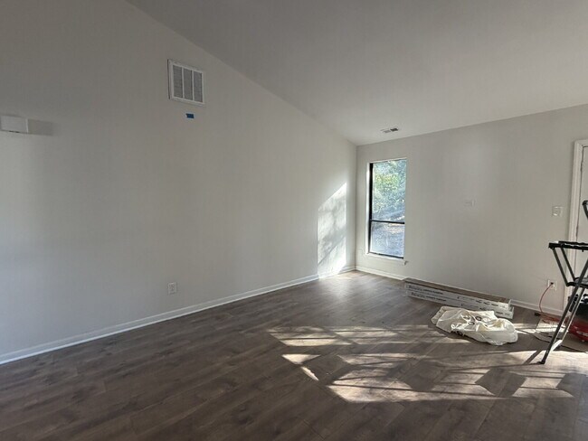 Building Photo - 10319 Osprey Dr