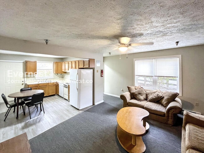 Building Photo - 212 Lower Consol Rd NW