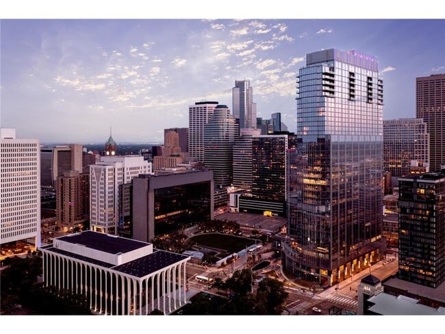 Building Photo - 255 Hennepin Ave