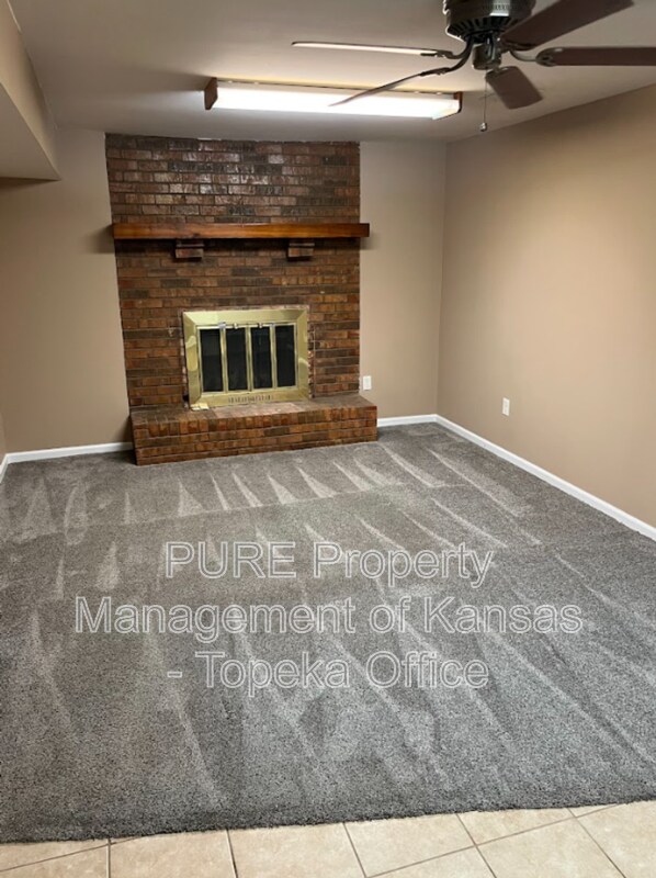 Building Photo - 2013 NW 84th Terrace