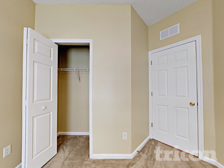 Building Photo - 1104 Cherry Point Way