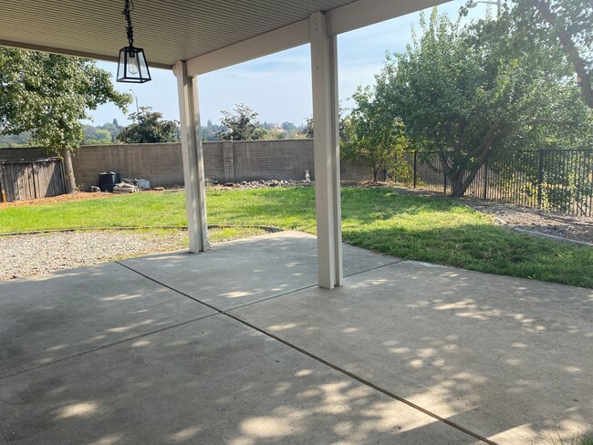 Building Photo - Beautiful Rocklin home on Cul-de-sac