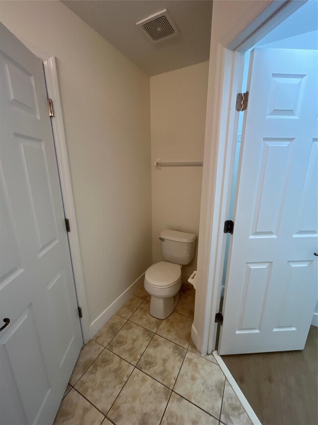 Building Photo - 5038 NW Coventry Cir