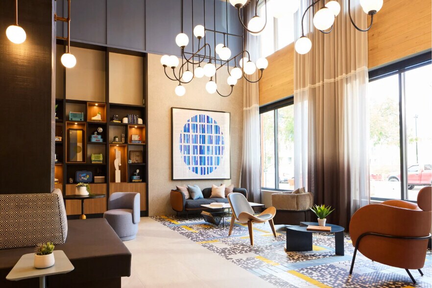 Building Photo - 60 I St SW