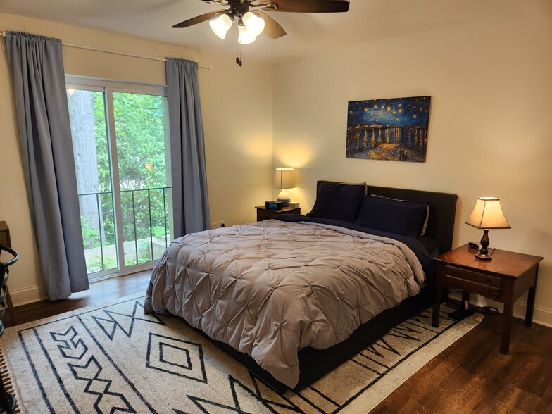 Master bedroom - 1333 S Ponce de Leon Ave NE
