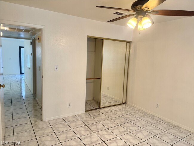 Building Photo - 5064 Jeffreys St