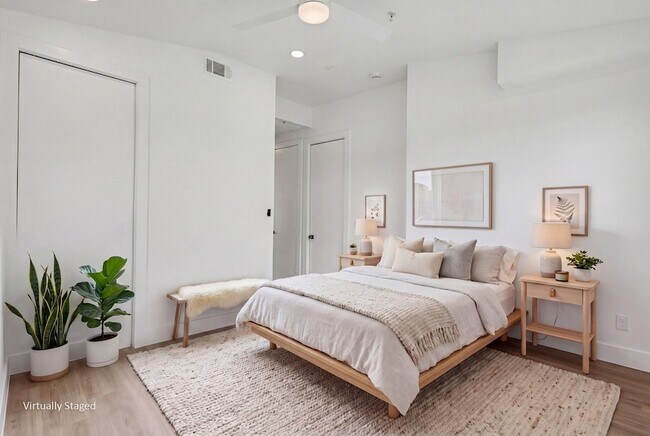 Building Photo - 2217 N Fitzhugh Ave