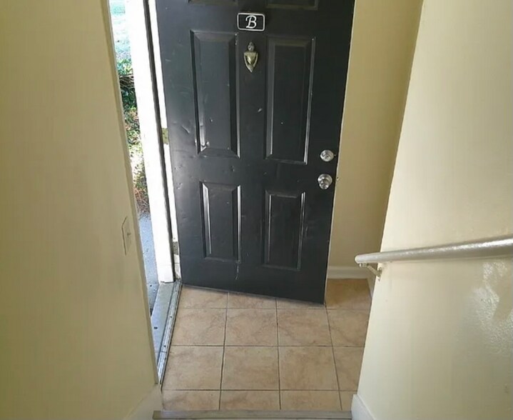 Building Photo - 23 Old S Ct