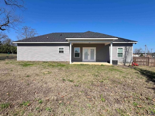 Building Photo - 99 Azalea Ave