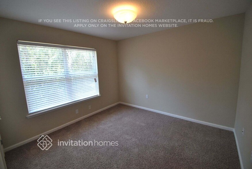 Building Photo - 8568 Glenbury Ct N