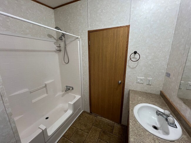 Building Photo - 3 Bedroom 2 Bath Modular Home with Many Amenities & Storage Shed