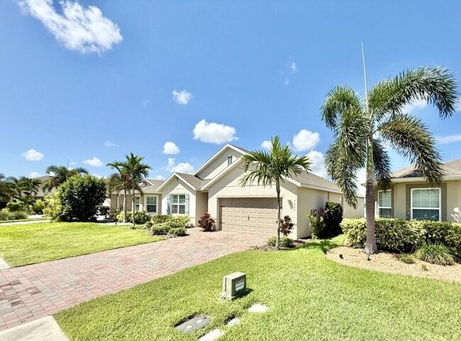Building Photo - 3422 Cancun Ct