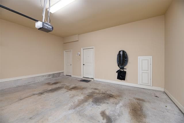 Building Photo - 7914 Bishop Rd