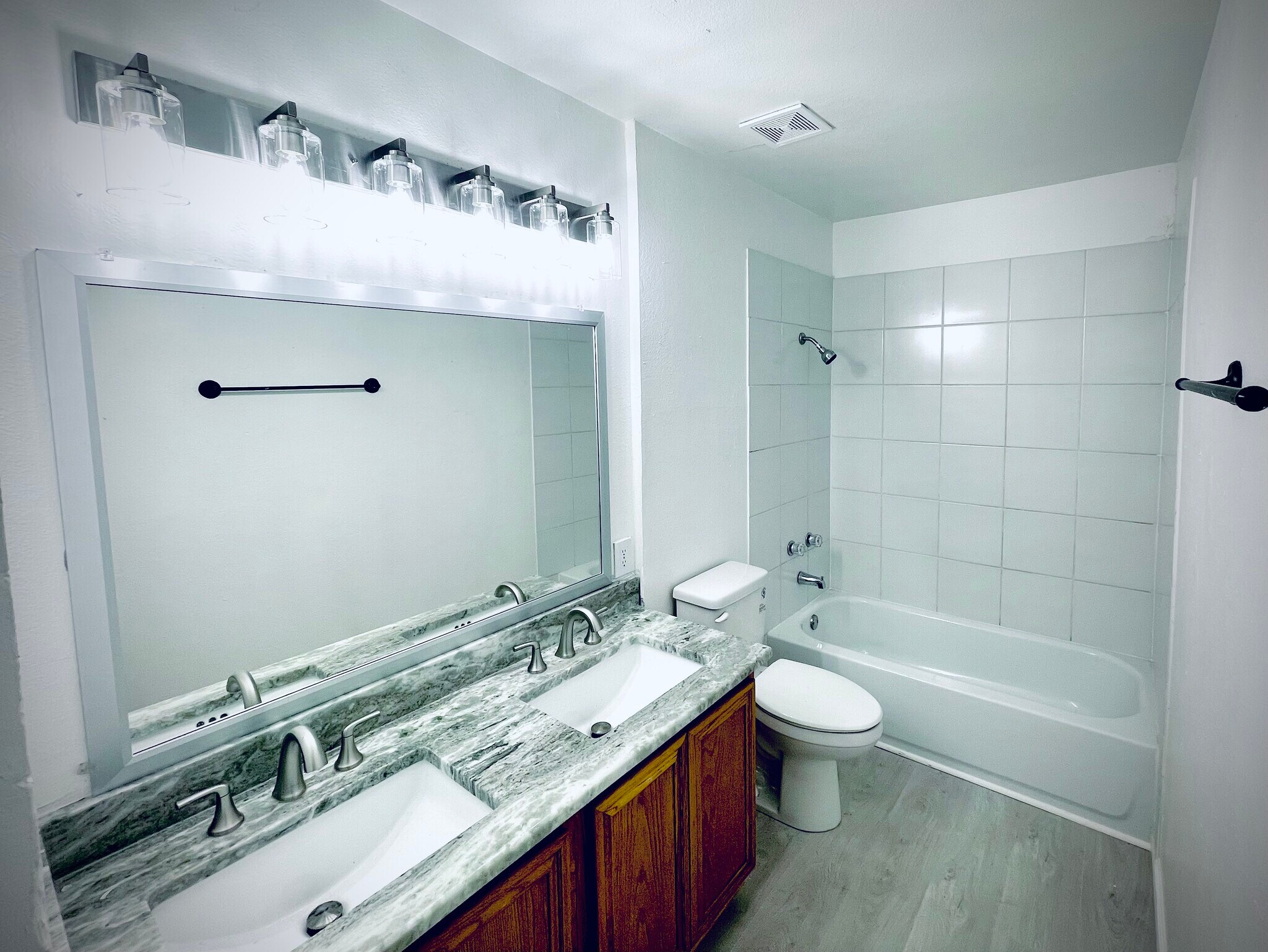 Building Photo - 2719 Exline St