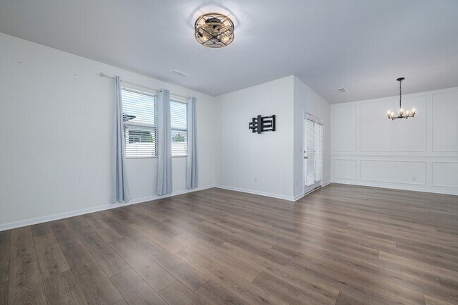 Building Photo - 700 Pintail Pointe