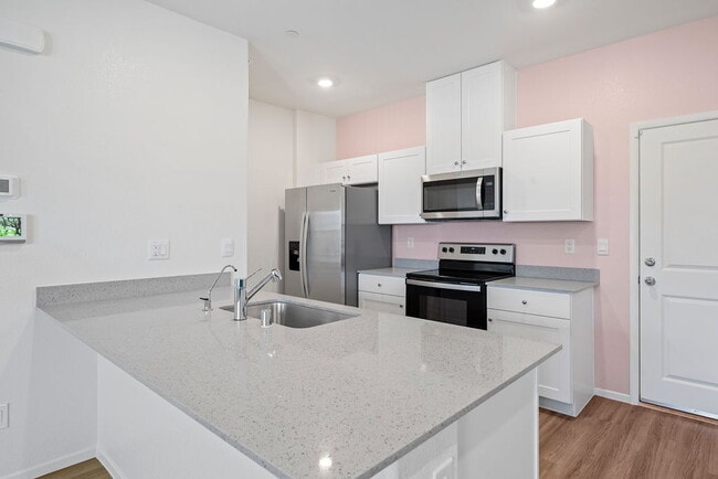 Building Photo - 444 Moonlight Cove Dr