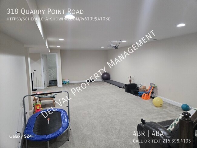 Building Photo - 318 Quarry Point Rd