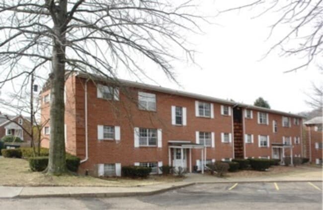 Building Photo - 908 Erdner Ave