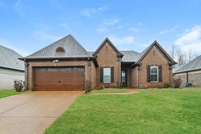 Primary Photo - Stunning Brick Home in Oakland, TN