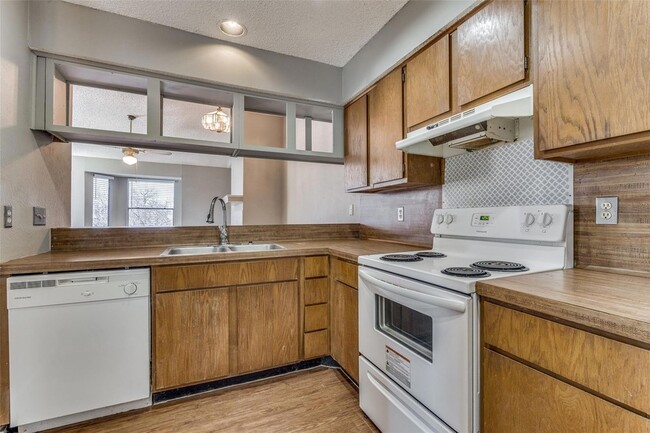 Building Photo - 5303 Indio Cove