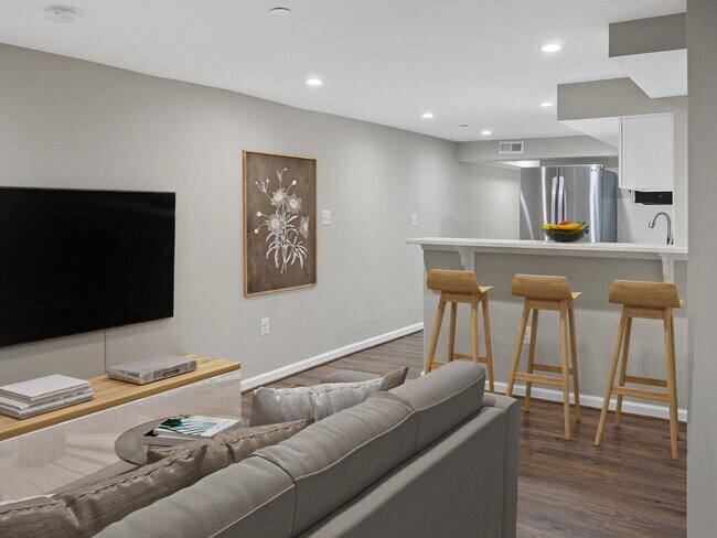 Building Photo - Chic Columbia Heights apartment by Yellow ...