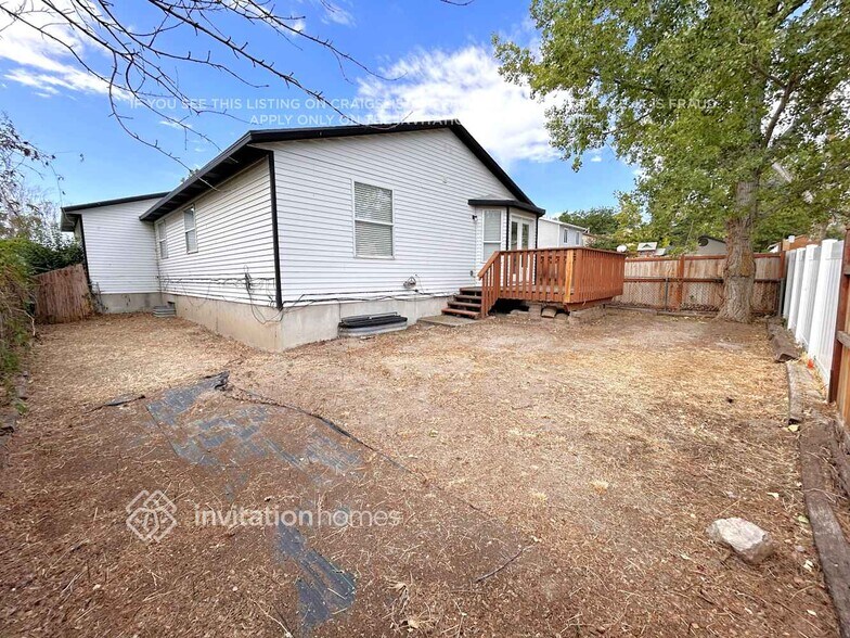 Building Photo - 4980 Shooting Star Ave