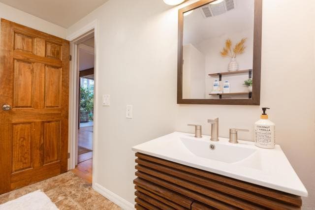 Building Photo - 2311 Caringa Way