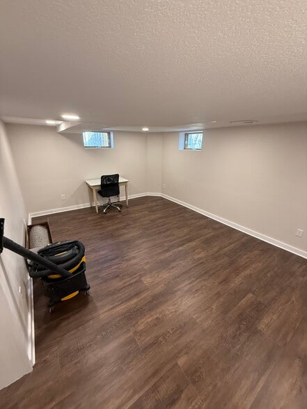 Second lower lever living space - 2827 Wood St