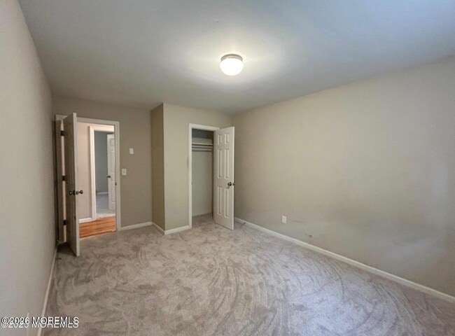 Building Photo - 501 Bismarck St