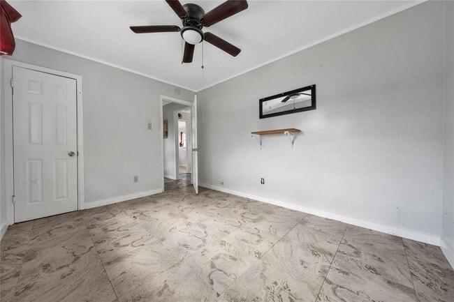Building Photo - 2315 Kabee St