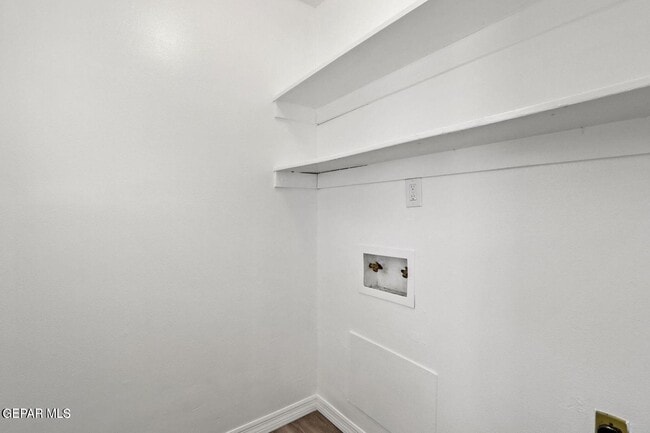 Building Photo - 10222 Dunbarton Dr