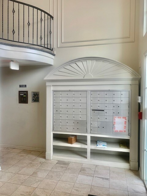 Building Photo - 5201 Carriage Way Dr