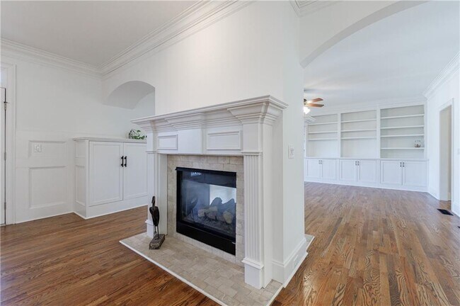 Building Photo - 1012 Madeline Ln