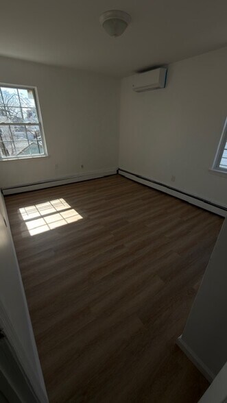 Building Photo - 6951 Almeda Ave