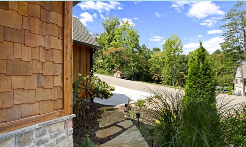 Building Photo - 37 Upper Knl Dr