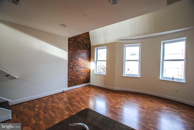 Building Photo - 2210 Eutaw Pl