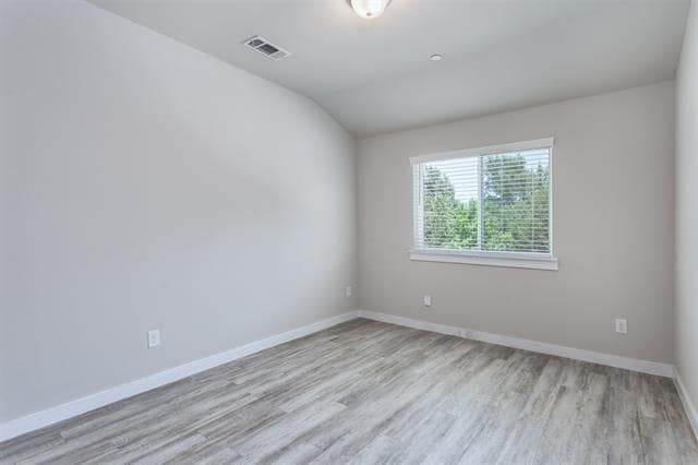 Building Photo - 1328 Creekbank Dr