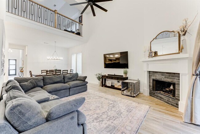 Building Photo - 4222 Ana Ridge Ln