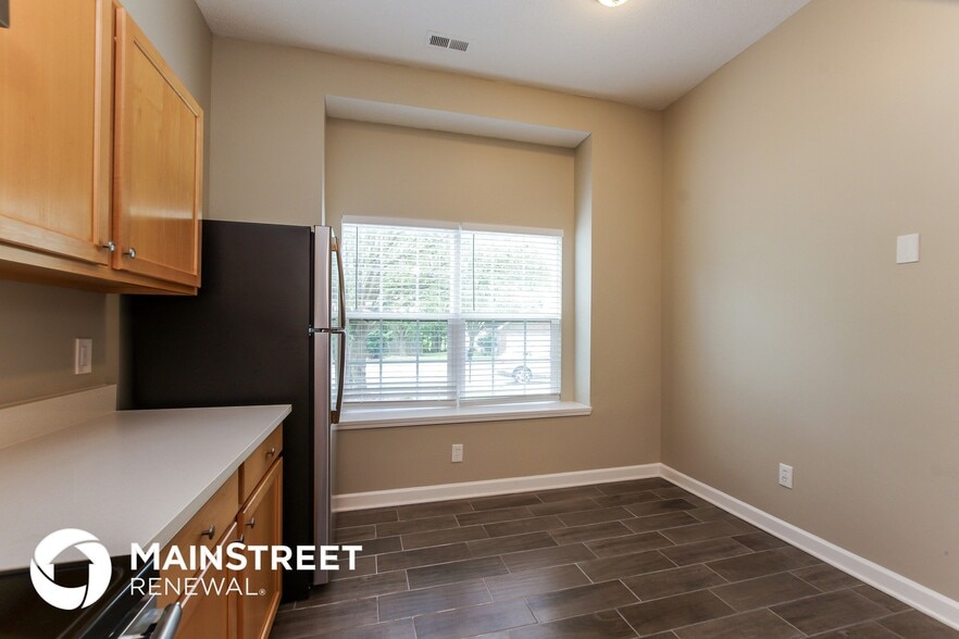 Building Photo - 4700 Capstone Dr