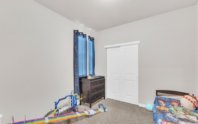 Building Photo - 13935 Summer Harmony Ave