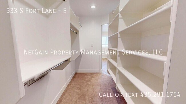 Building Photo - 333 S Fort Ln