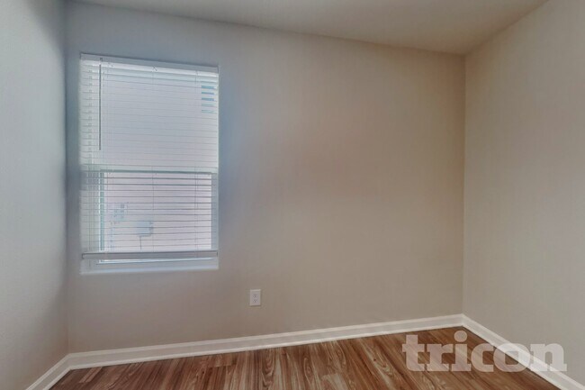 Building Photo - 4605 Hazelburn Dr