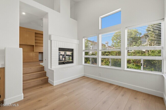 Building Photo - 658 Elevar Ct