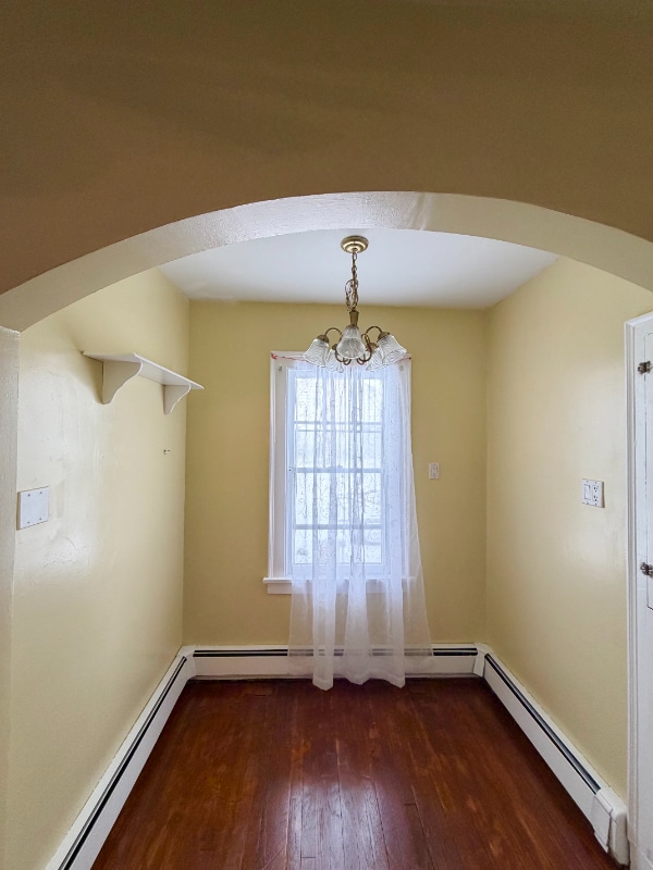 Building Photo - 715 Western Ave