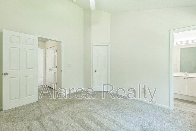 Building Photo - 11418 Savannah Creek Dr