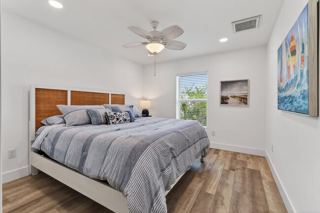 Building Photo - 608 SE 5th St