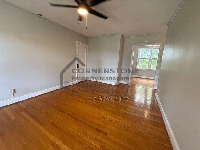 Building Photo - 353 Highland Ave SW