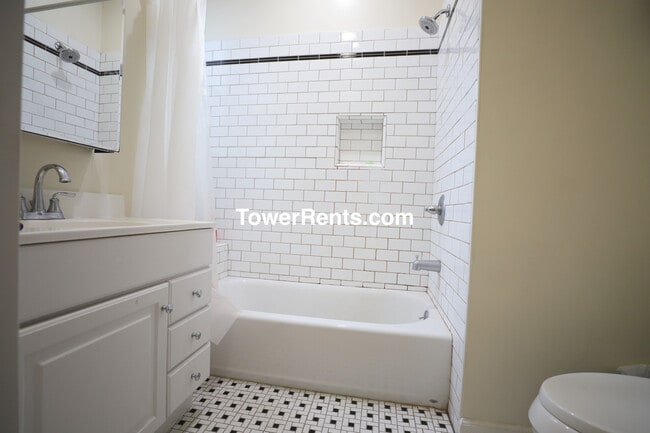 Building Photo - 309-311 Church Street